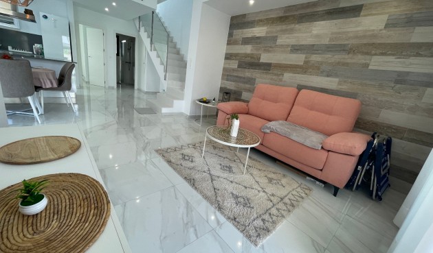 Återförsäljning - Villa -
Benijofar - Costa Blanca