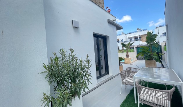 Återförsäljning - Villa -
Benijofar - Costa Blanca