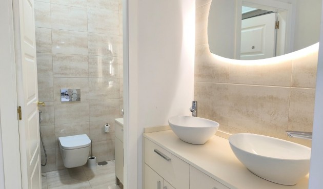 Återförsäljning - Villa -
Pinoso - Inland