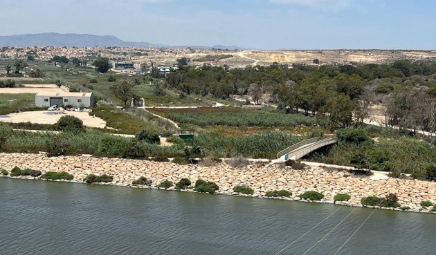 Återförsäljning - Takvåning -
Guardamar del Segura - Puerto Deportivo