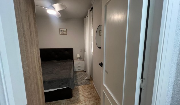 Återförsäljning - Apartment -
Torrevieja - Centro