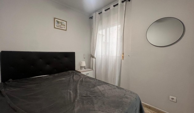 Återförsäljning - Apartment -
Torrevieja - Centro
