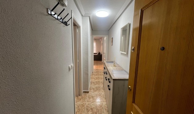 Återförsäljning - Apartment -
Torrevieja - Centro
