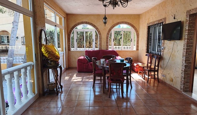 Återförsäljning - Villa -
Torrevieja - Los Balcones