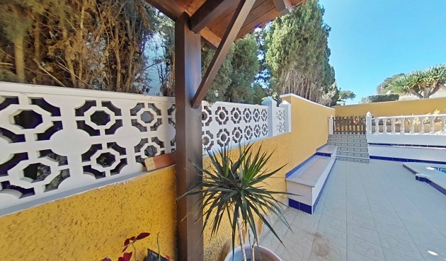 Återförsäljning - Villa -
Torrevieja - Los Balcones