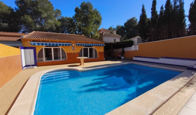 Återförsäljning - Villa -
Torrevieja - Los Balcones