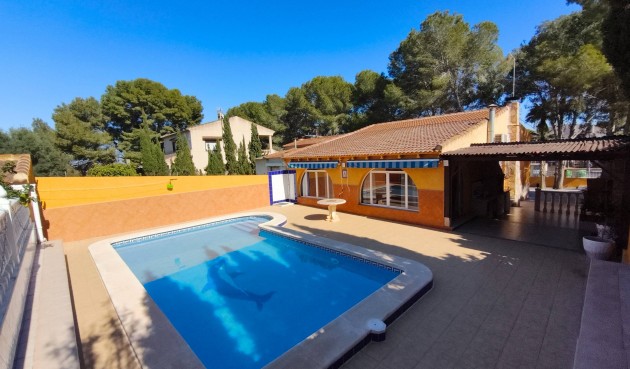 Återförsäljning - Villa -
Torrevieja - Los Balcones