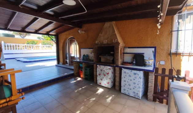 Återförsäljning - Villa -
Torrevieja - Los Balcones