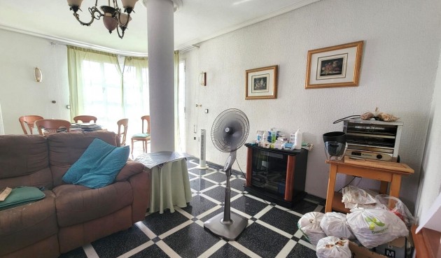 Resale - Apartment -
Torrevieja - Centro