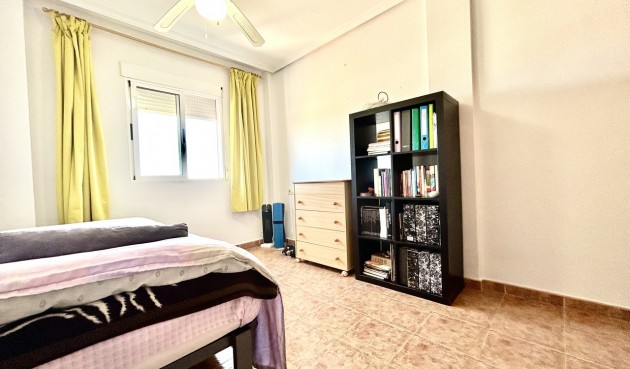 Återförsäljning - Apartment -
Punta Prima - Costa Blanca