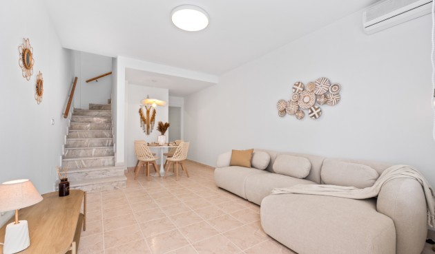 Återförsäljning - Town House -
Playa Flamenca - Costa Blanca