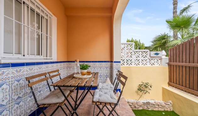 Återförsäljning - Town House -
Playa Flamenca - Costa Blanca