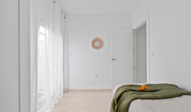 Återförsäljning - Town House -
Playa Flamenca - Costa Blanca