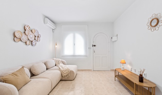 Återförsäljning - Town House -
Playa Flamenca - Costa Blanca