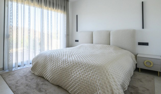 Återförsäljning - Villa -
Las Colinas Golf - Costa Blanca