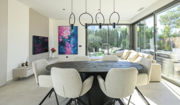 Återförsäljning - Villa -
Las Colinas Golf - Costa Blanca