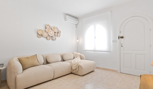 Återförsäljning - Town House -
Orihuela Costa - Costa Blanca