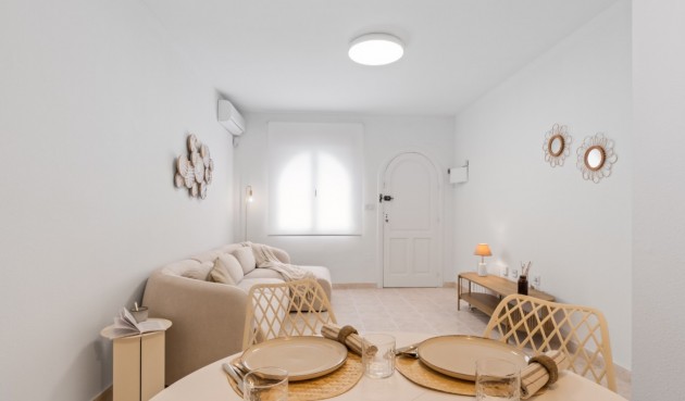 Återförsäljning - Town House -
Orihuela Costa - Costa Blanca