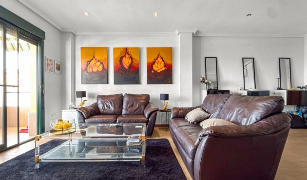 Återförsäljning - Apartment -
Orihuela Costa - Costa Blanca