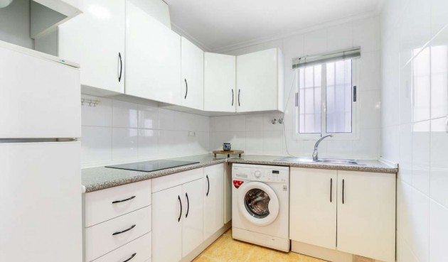 Återförsäljning - Apartment -
Torrevieja - Costa Blanca