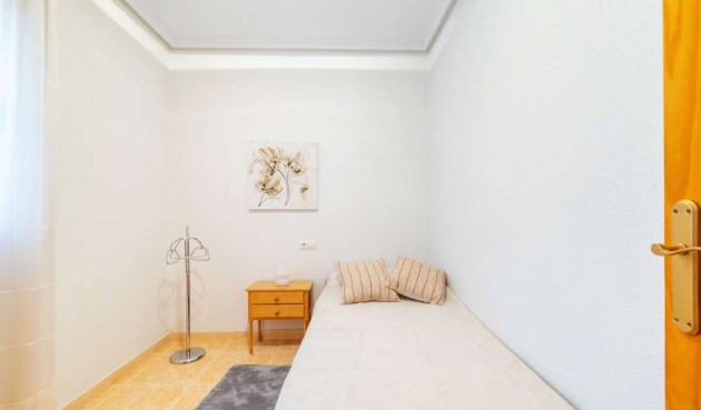 Återförsäljning - Apartment -
Torrevieja - Costa Blanca