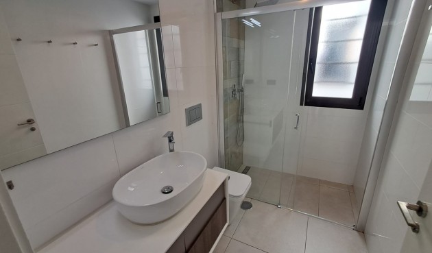 Återförsäljning - Villa -
Cabo Roig - Costa Blanca