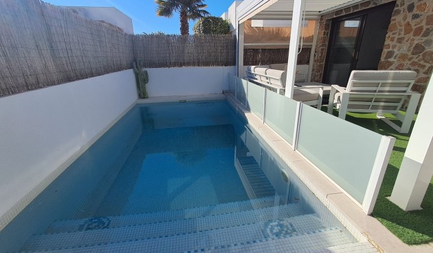 Återförsäljning - Villa -
Cabo Roig - Costa Blanca