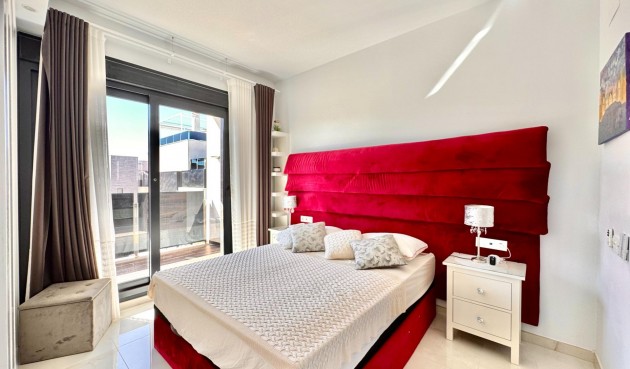 Återförsäljning - Villa -
Orihuela Costa - Lomas de Cabo Roig