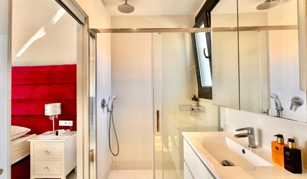 Återförsäljning - Villa -
Orihuela Costa - Lomas de Cabo Roig