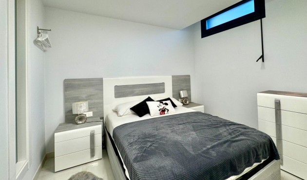 Återförsäljning - Villa -
Orihuela Costa - Lomas de Cabo Roig