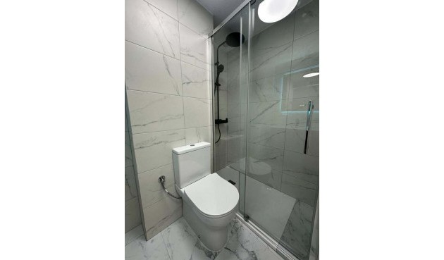 Återförsäljning - Apartment -
Torrevieja - La Veleta