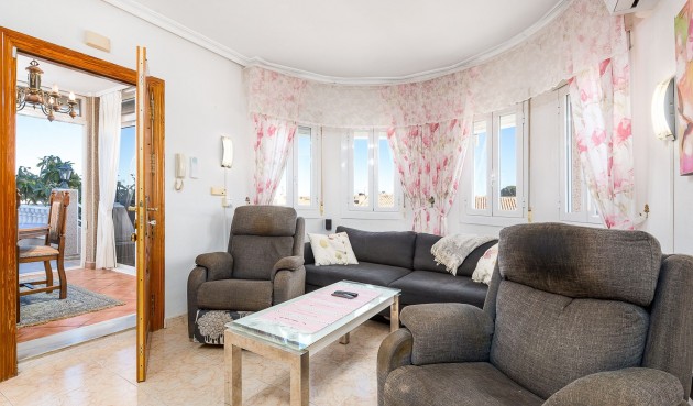 Återförsäljning - Villa -
Torrevieja - Costa Blanca