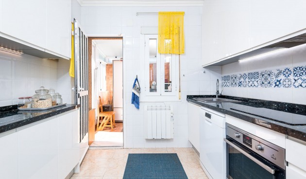 Återförsäljning - Villa -
Torrevieja - Costa Blanca