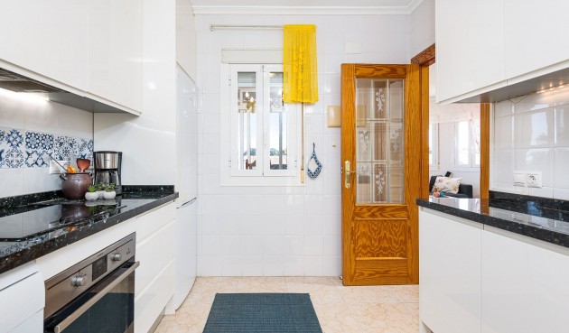 Återförsäljning - Villa -
Torrevieja - Costa Blanca