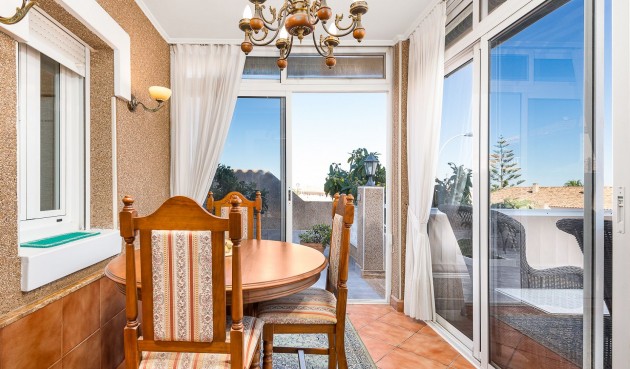 Återförsäljning - Villa -
Torrevieja - Costa Blanca