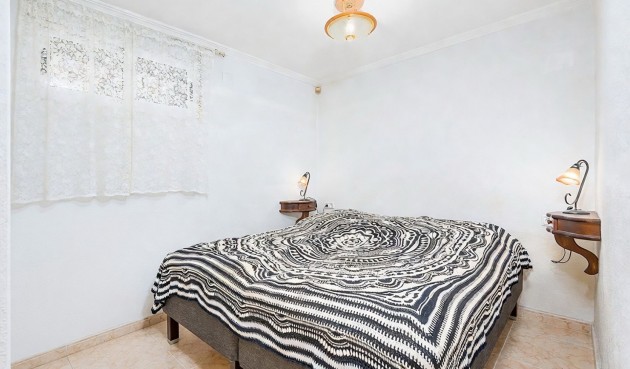 Återförsäljning - Villa -
Torrevieja - Costa Blanca