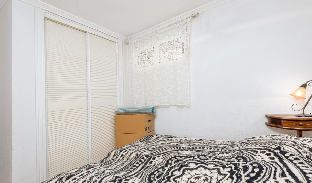 Återförsäljning - Villa -
Torrevieja - Costa Blanca