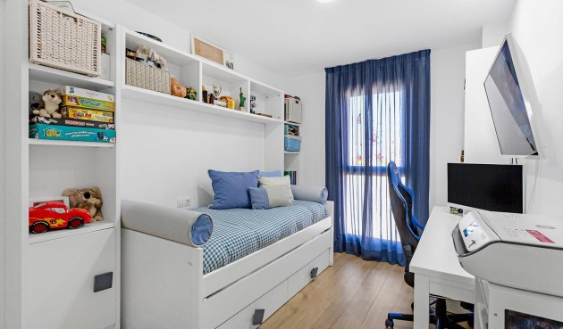 Återförsäljning - Takvåning -
Alicante - Pau 5