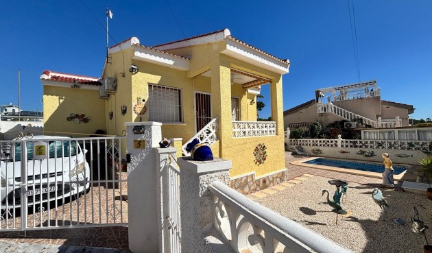 Återförsäljning - Villa -
Ciudad Quesada - Costa Blanca