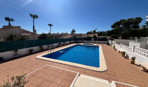 Återförsäljning - Villa -
Ciudad Quesada - Costa Blanca