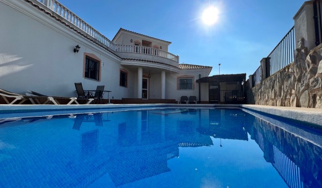 Återförsäljning - Villa -
Los Alcazares - Costa Calida