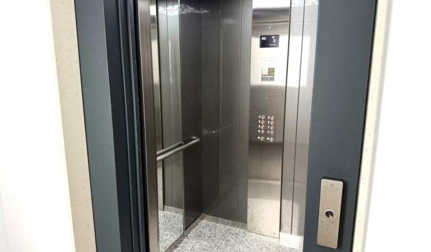 Återförsäljning - Apartment -
Torrevieja - PARQUE DE LAS NACIONES