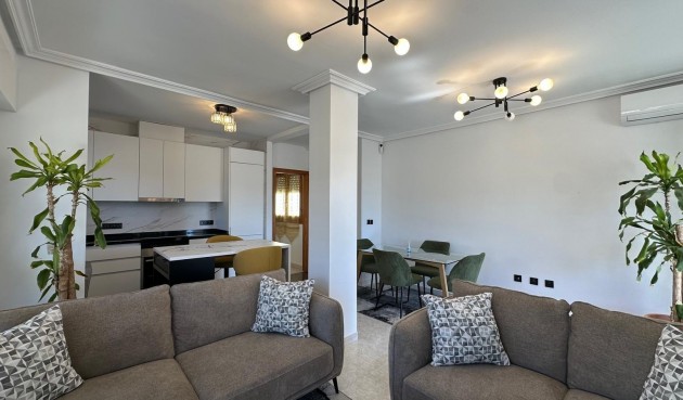 Återförsäljning - Apartment -
Torrevieja - Centro