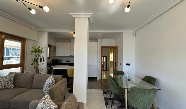 Återförsäljning - Apartment -
Torrevieja - Centro