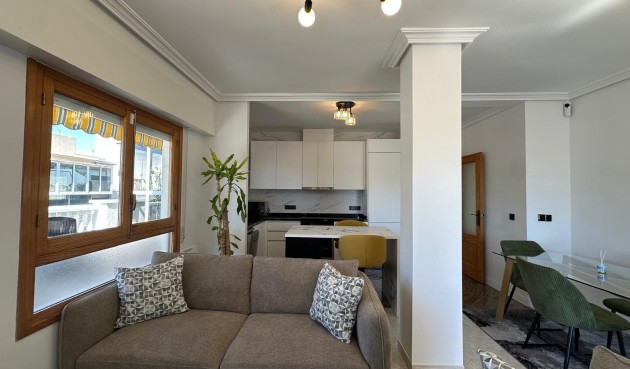 Återförsäljning - Apartment -
Torrevieja - Centro
