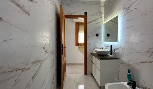 Återförsäljning - Apartment -
Torrevieja - Centro