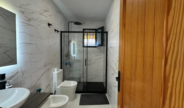 Återförsäljning - Apartment -
Torrevieja - Centro