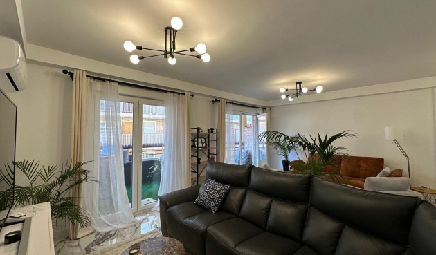 Återförsäljning - Apartment -
Torrevieja - Playa del Cura