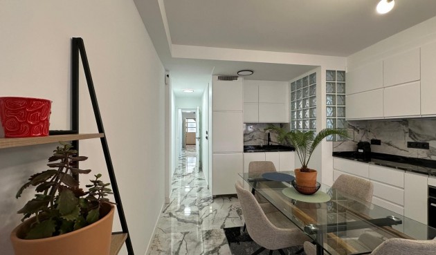 Återförsäljning - Apartment -
Torrevieja - Playa del Cura