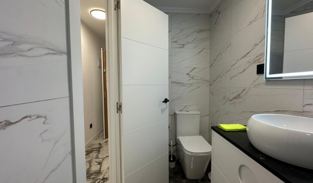 Återförsäljning - Apartment -
Torrevieja - Playa del Cura